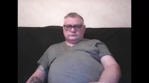 Snapshot of thierrysymp chatting on February 7, 5:18 pm Thierrysymp online show from February 7, 5:18 pm