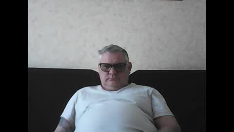 Snapshot of thierrysymp chatting on March 2, 10:58 am Thierrysymp online show from March 2, 10:58 am