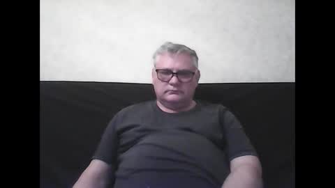 Snapshot of thierrysymp chatting on December 3, 5:23 pm Thierrysymp online show from December 3, 5:23 pm