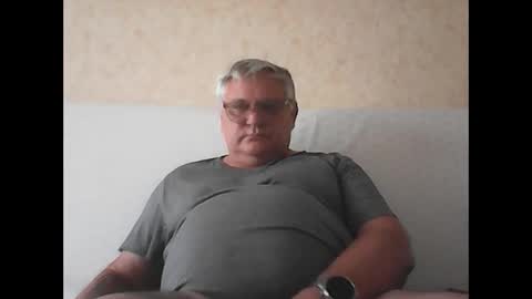 Snapshot of thierrysymp chatting on September 8, 4:39 pm Thierrysymp online show from September 8, 4:39 pm