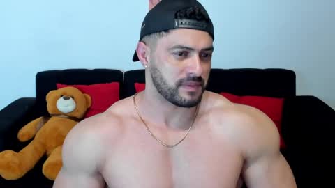 Thomas Brandon online show from February 25, 6:47 am