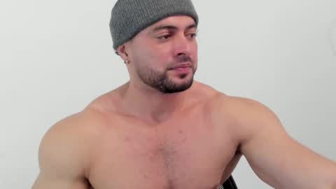 Thomas Brandon online show from November 4, 9:10 am