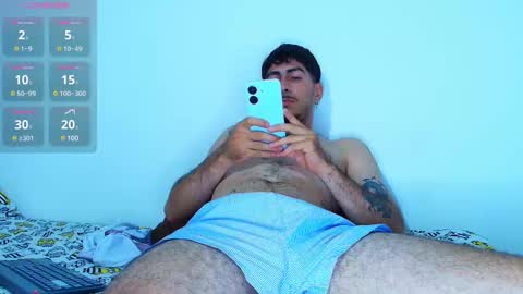 Snapshot of thomas_ks11 chatting on December 16, 2:36 am thomas online show from December 16, 2:36 am