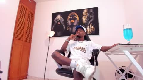 Snapshot of thomas_shelbys chatting on January 15, 3:43 am Thomas online show from January 15, 3:43 am