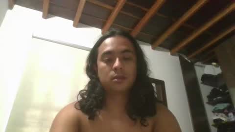 Snapshot of thomasbbc25 chatting on January 23, 5:21 pm Thomas online show from January 23, 5:21 pm