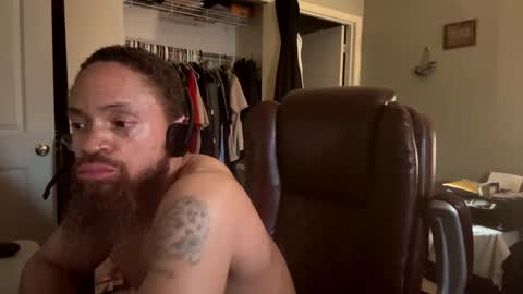 Snapshot of thomasgwhitecft chatting on February 7, 11:03 pm FatherTime online show from February 7, 11:03 pm