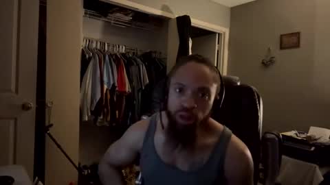 Snapshot of thomasgwhitecft chatting on December 13, 11:39 pm FatherTime online show from December 13, 11:39 pm