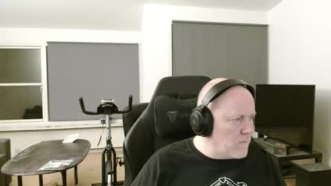 Snapshot of thomash32 chatting on September 22, 7:57 pm thomash32 online show from September 22, 7:57 pm