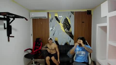 thomson_hot01 online show from April 8, 5:51 am