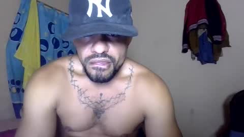 Snapshot of thonybeiio chatting on September 16, 1:39 am thonybeiio online show from September 16, 1:39 am