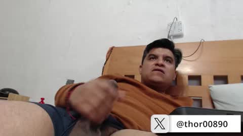 thor0200 online show from February 19, 5:37 am