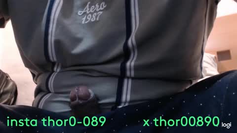 Snapshot of thor0200 chatting on December 11, 4:37 pm thor0200 online show from December 11, 4:37 pm