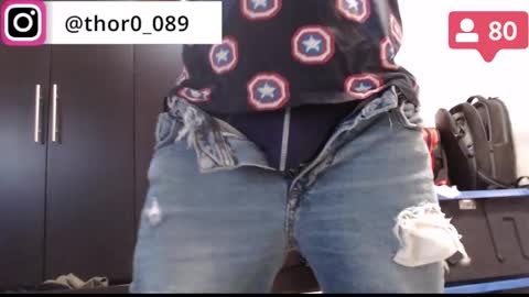 Snapshot of thor0200 chatting on February 1, 3:41 am thor0200 online show from February 1, 3:41 am