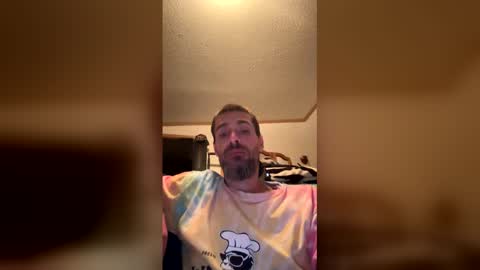 throbbing8585 online show from May 18, 2:30 am