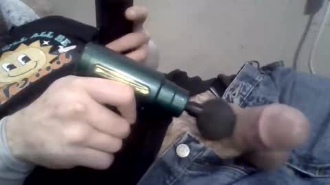 thunder8u42 online show from October 25, 11:01 am