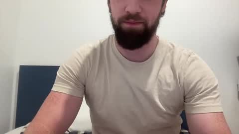 Snapshot of thyle chatting on October 21, 5:54 am Thyle online show from October 21, 5:54 am