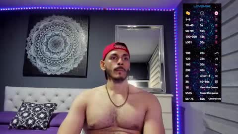 Snapshot of tianzilac chatting on October 5, 3:43 am Tian Zilac online show from October 5, 3:43 am
