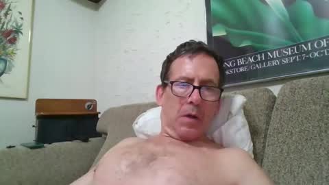 JustMe online show from April 21, 1:53 am