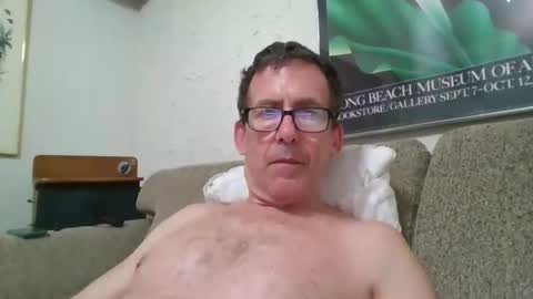 JustMe online show from April 21, 1:19 am