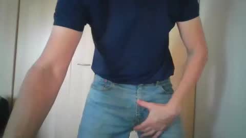 tigerjow941808 online show from October 31, 3:04 pm