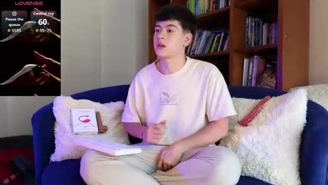 Camilo online show from April 24, 8:11 pm