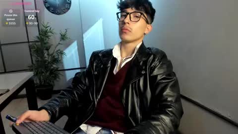 Snapshot of tim__fox chatting on October 18, 11:59 am Tim Fox online show from October 18, 11:59 am