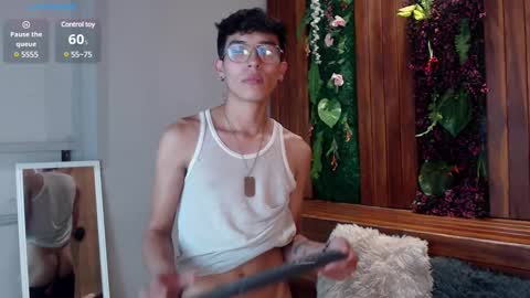 Snapshot of tim__fox chatting on February 23, 7:25 pm Tim Fox online show from February 23, 7:25 pm