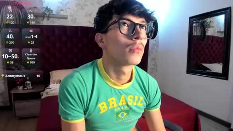 Snapshot of tim__fox chatting on October 6, 12:32 pm Tim Fox online show from October 6, 12:32 pm