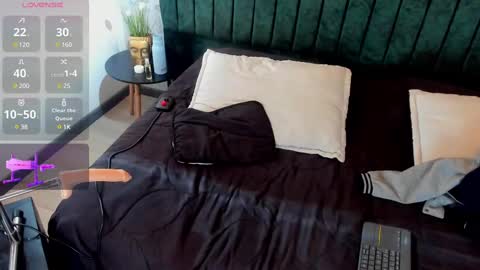Snapshot of tim__fox chatting on January 24, 8:11 pm Tim Fox online show from January 24, 8:11 pm