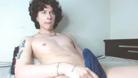 timmy  independent model  help me reach 50 thumbs up pls online show from February 25, 10:15 am