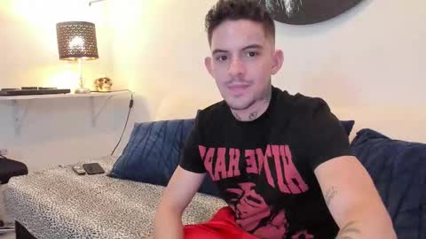 Snapshot of timothy_eliot chatting on October 17, 4:05 am wanna play bareback uncut colombian couple new twink bbk online show from October 17, 4:05 am