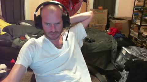 timtimmyyyy online show from February 15, 7:47 am