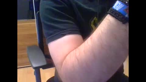 Snapshot of tirolerboy27 chatting on January 9, 2:18 pm Tirolerboy27 online show from January 9, 2:18 pm
