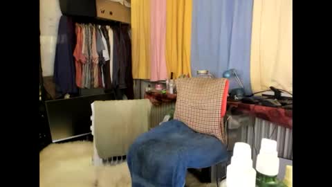 Snapshot of tittkiss chatting on October 11, 8:40 am liebe es mich nackt vor der cam zu zeigen online show from October 11, 8:40 am