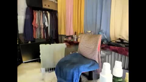 Snapshot of tittkiss chatting on October 9, 7:57 am liebe es mich nackt vor der cam zu zeigen online show from October 9, 7:57 am