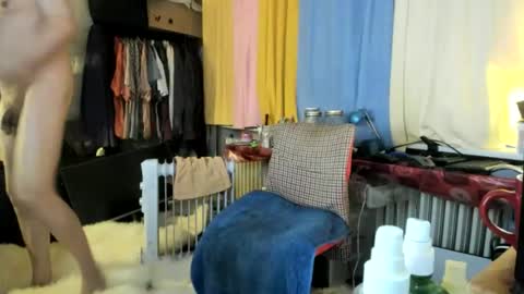 Snapshot of tittkiss chatting on September 13, 7:09 am liebe es mich nackt vor der cam zu zeigen online show from September 13, 7:09 am