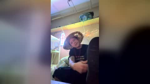 tittybabysgarden online show from March 5, 3:03 am