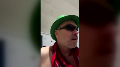 toddpascoe77 online show from March 1, 7:08 am