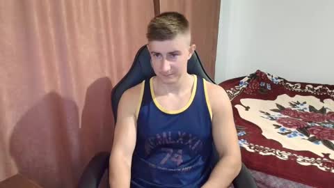 todhorny987 online show from March 12, 5:57 am