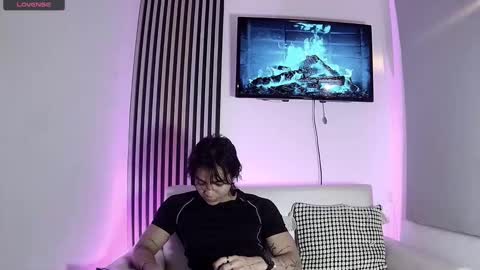 toji lee online show from November 9, 2:26 am