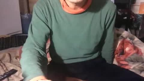 small man online show from March 8, 9:52 pm