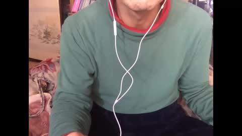 small man online show from February 17, 4:42 am