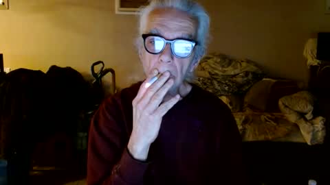 tom112292014 online show from April 26, 12:13 pm
