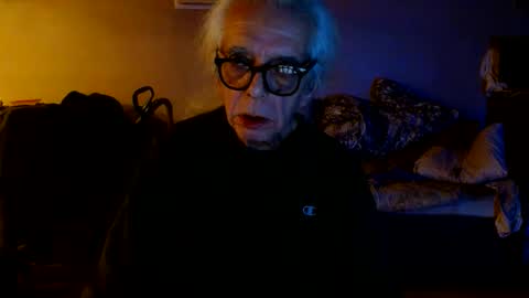 tom112292014 online show from February 17, 12:42 am