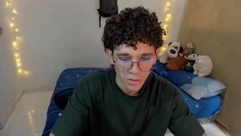 Tom Blue online show from November 24, 4:30 pm