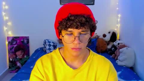 Tom Blue online show from March 10, 3:23 am