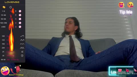 TOM online show from December 2, 6:08 pm