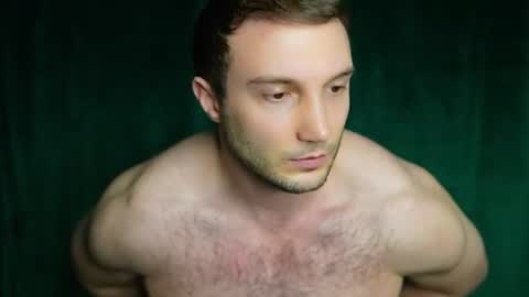 Tom online show from July 9, 6:44 pm