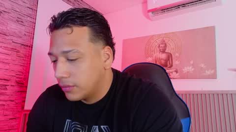 Tom muscle1 online show from February 12, 12:11 pm