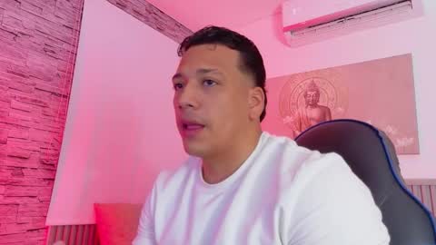 Tom muscle1 online show from February 5, 12:01 pm